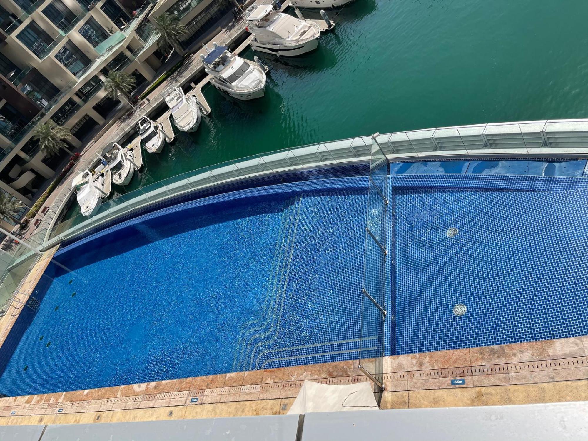 Cayan Tower Luxury Apartment With Sea View Dubai Exterior foto