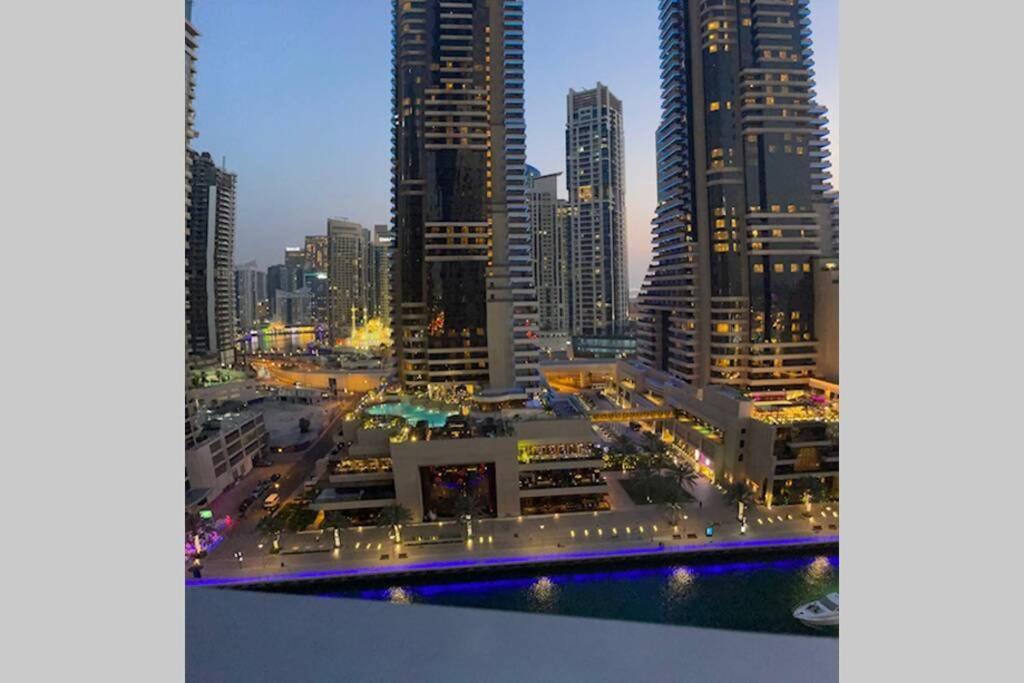 Cayan Tower Luxury Apartment With Sea View Dubai Exterior foto